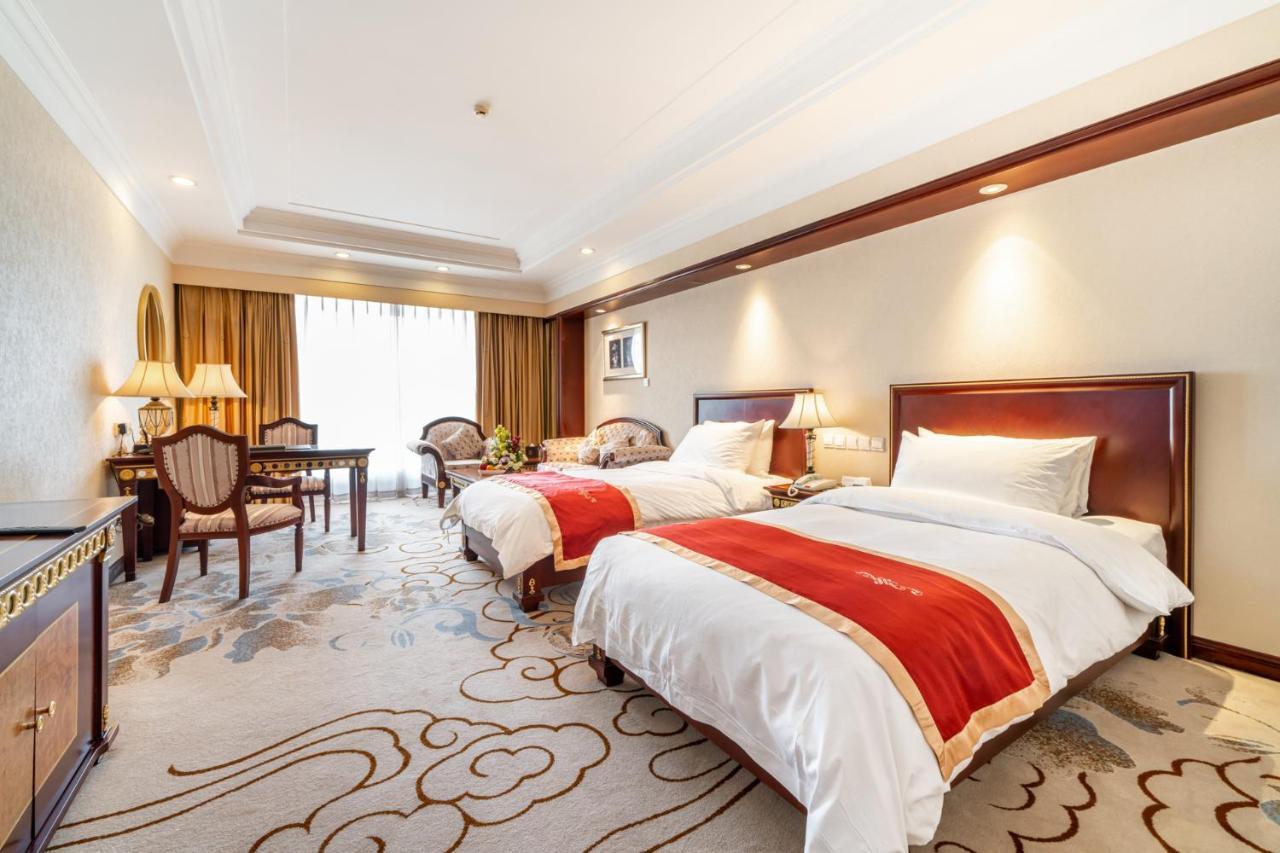 Maritim Hotel Taicang Garden Exteriör bild